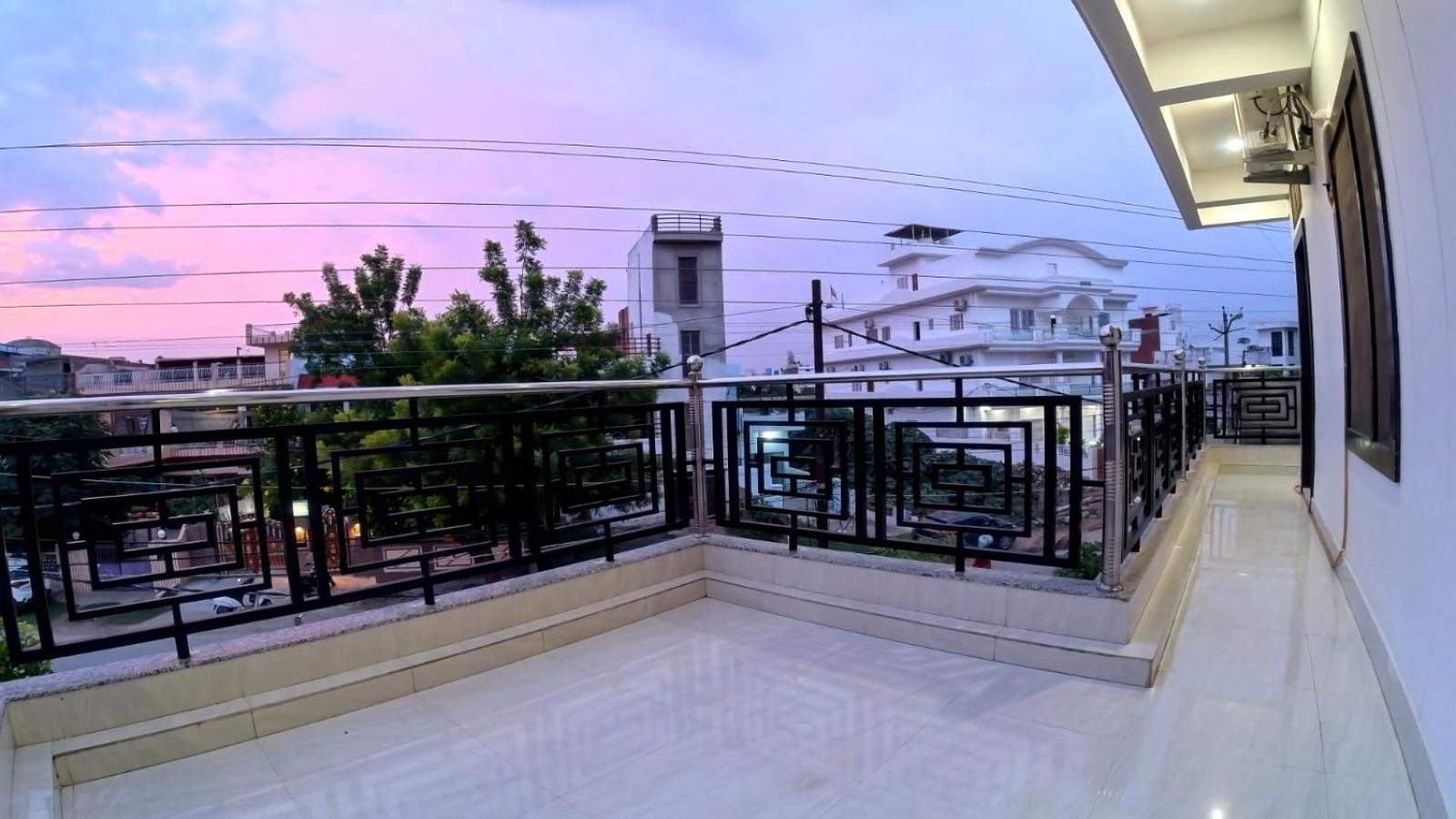 Holidayy Inn Allāhābād Junction 외부 사진
