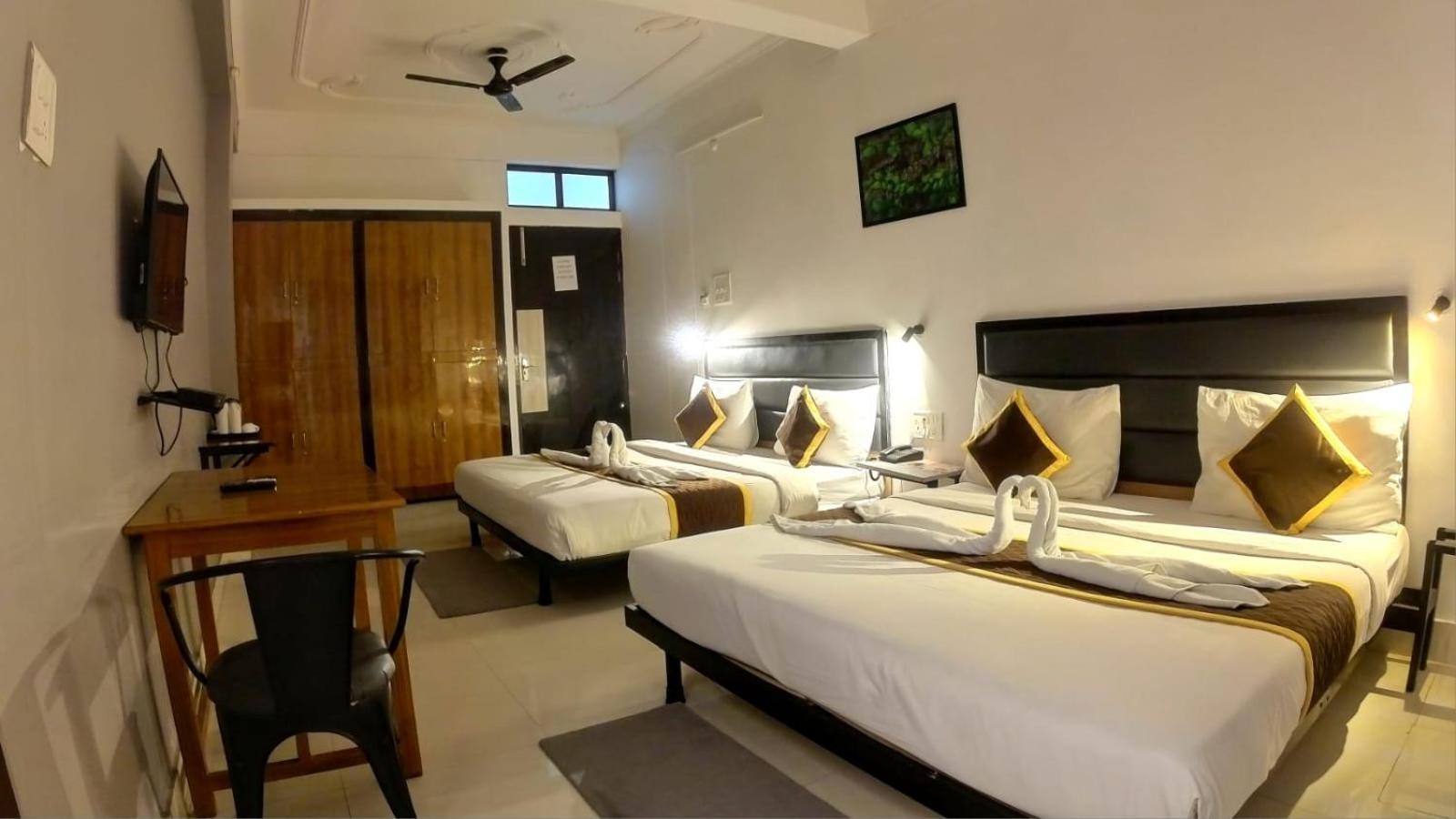 Holidayy Inn Allāhābād Junction 외부 사진
